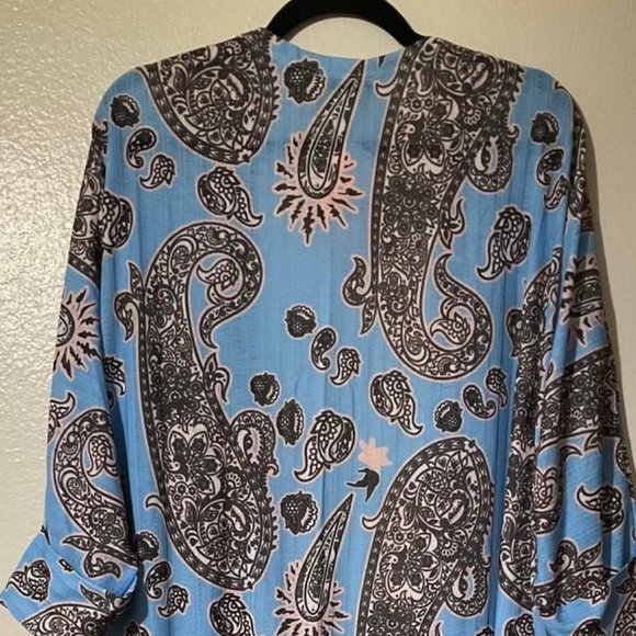 Robes - Picture 15 of 16